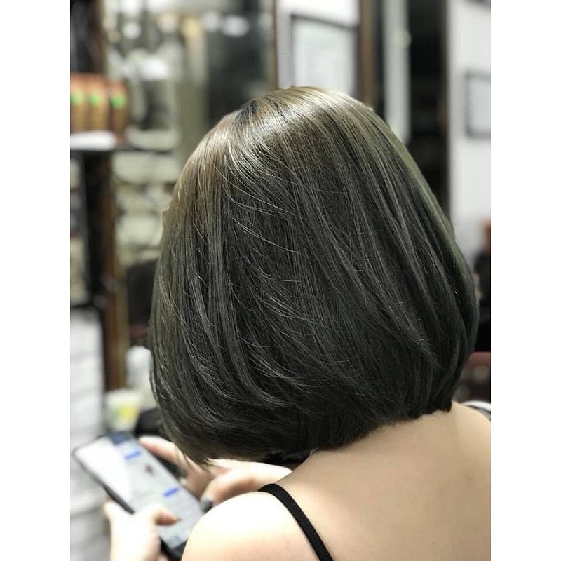 Tóc xanh rêu trầm là một phong cách thời trang đầy cá tính và sáng tạo. Hãy xem hình ảnh để cảm nhận vẻ đẹp độc đáo của tóc xanh rêu trầm đầy sắc thái và năng động này.